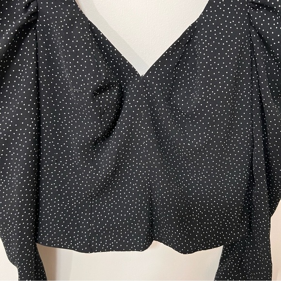 Miss Selfridge cropped puff sleeve top Size 4 polka dot black  white sweetheart - Picture 4 of 14
